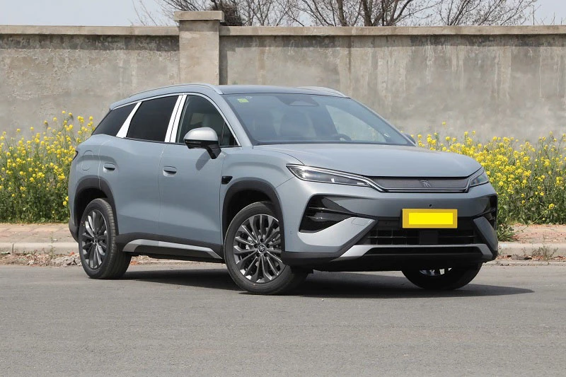  BYD Song Ultra EV 2026. 