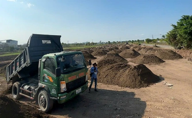 san lắp mặt bằng dự án đầu tư hạ tần kỹ thuật khu tái định cư cho các hộ dân bị ảnh hưởng từ các dự án phường Bạc Liêu. san lắp mặt bằng dự án đầu tư hạ tần kỹ thuật khu tái định cư cho các hộ dân bị ảnh hưởng từ các dự án phường Bạc Liêu.