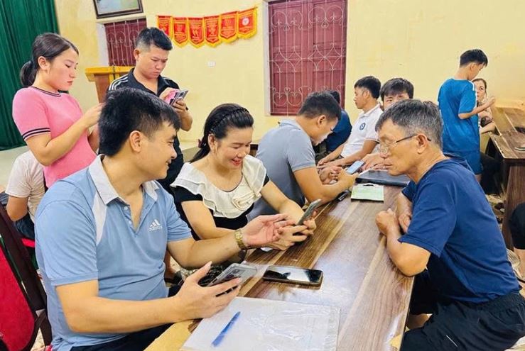 Thanh Hóa: 'Cửa sổ số' về tận bản làng, dịch vụ công không còn bó hẹp tại trụ sở