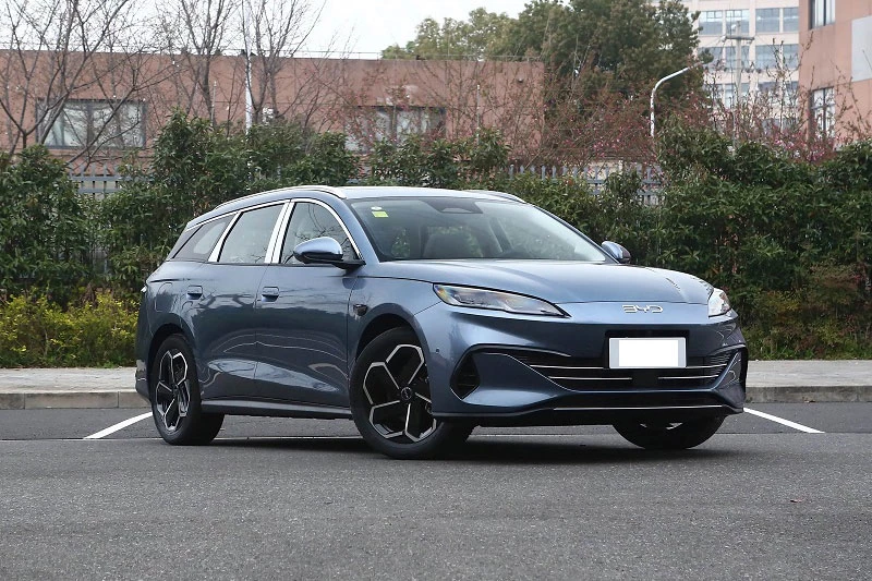 BYD Seal 06 DM-i Touring 2026.