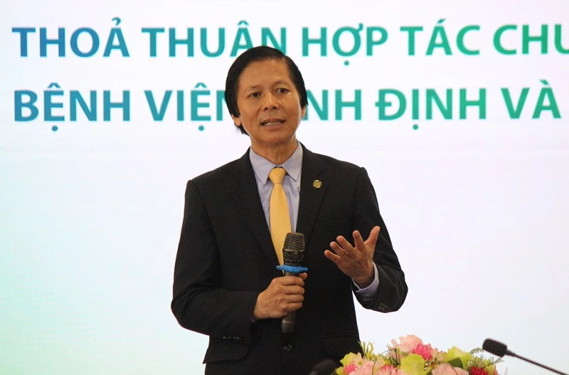 BSCKII Phan Nam Hùng – Giám đốc chuyên môn Bệnh viện Bình Định, chia sẻ tại lễ ký kết.