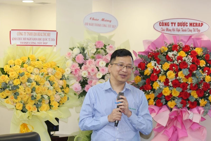 Ông Đỗ Văn Tứ – Tổng Giám đốc Công ty Cổ phần Bệnh viện Đa khoa Bình Định, phát biểu,