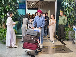 Đà Nẵng: Nâng cao chất lượng phục vụ du khách tại sân bay