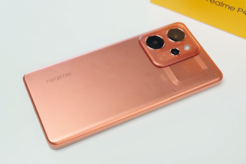 Smartphone chống nước, cấu hình ‘khủng’, pin 10.001mAh, giá 15,99 triệu đồng tại Việt Nam