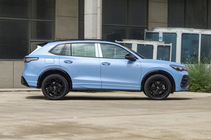 Volkswagen Tiguan có thêm phiên bản mới, giá 818 triệu đồng