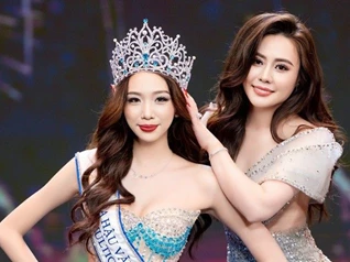 Nữ sinh 18 tuổi Nguyễn Trần Hà Linh đăng quang Hoa hậu Văn hóa Việt Nam 2026