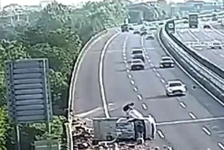 Ảnh cắt từ clip.