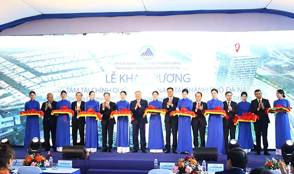 Khai trương Trug tâm Tài chính quốc tế Việt Nam tại TP Đà Nẵng tháng 1/2026. Khai trương Trug tâm Tài chính quốc tế Việt Nam tại TP Đà Nẵng tháng 1/2026.