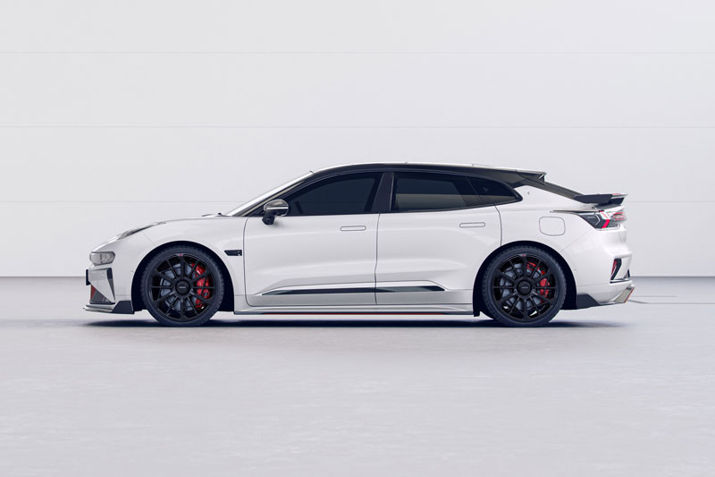 Xe hơi thiết kế cá tính, công suất 925 mã lực, giá hơn 1,4 tỷ đồng