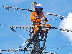 Điện lực Nghệ An cảnh báo nguy cơ tăng hóa đơn tiền điện trong mùa nắng nóng cao điểm