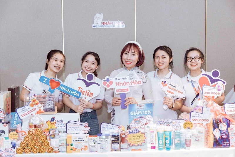 Hệ thống Nhà thuốc Nhân Hoà tham gia giới thiệu sản phẩm – dịch vụ tại sự kiện.