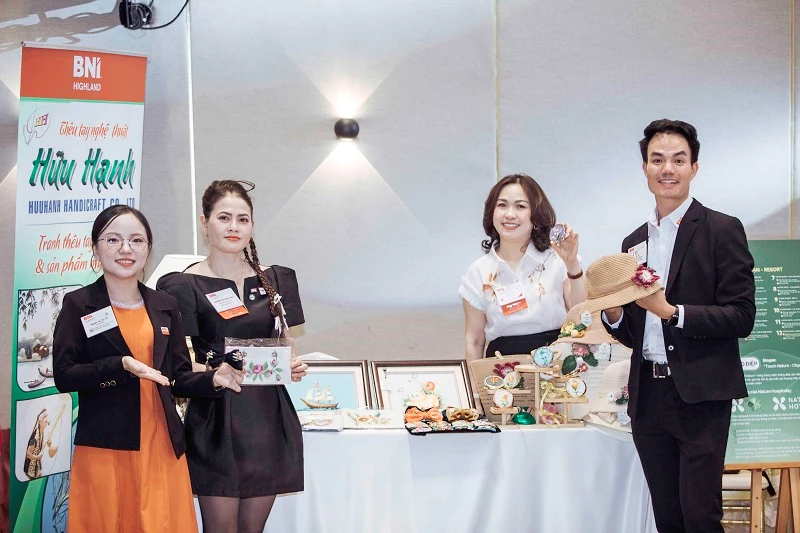 Nhiều doanh nghiệp tham gia kết nối giao thương, giới thiệu sản phẩm – dịch vụ và trao đổi cơ hội hợp tác.