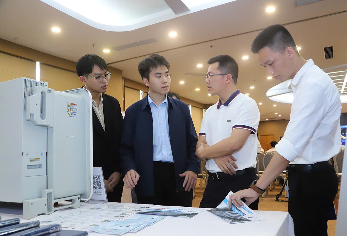 Gỡ nút thắt chính sách để thúc đẩy điện tái tạo và lưu trữ năng lượng