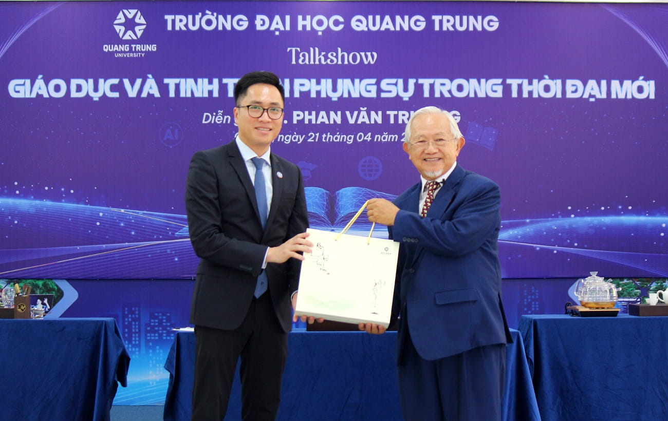 GS Phan Văn Trường: Phụng sự là đích đến của giáo dục