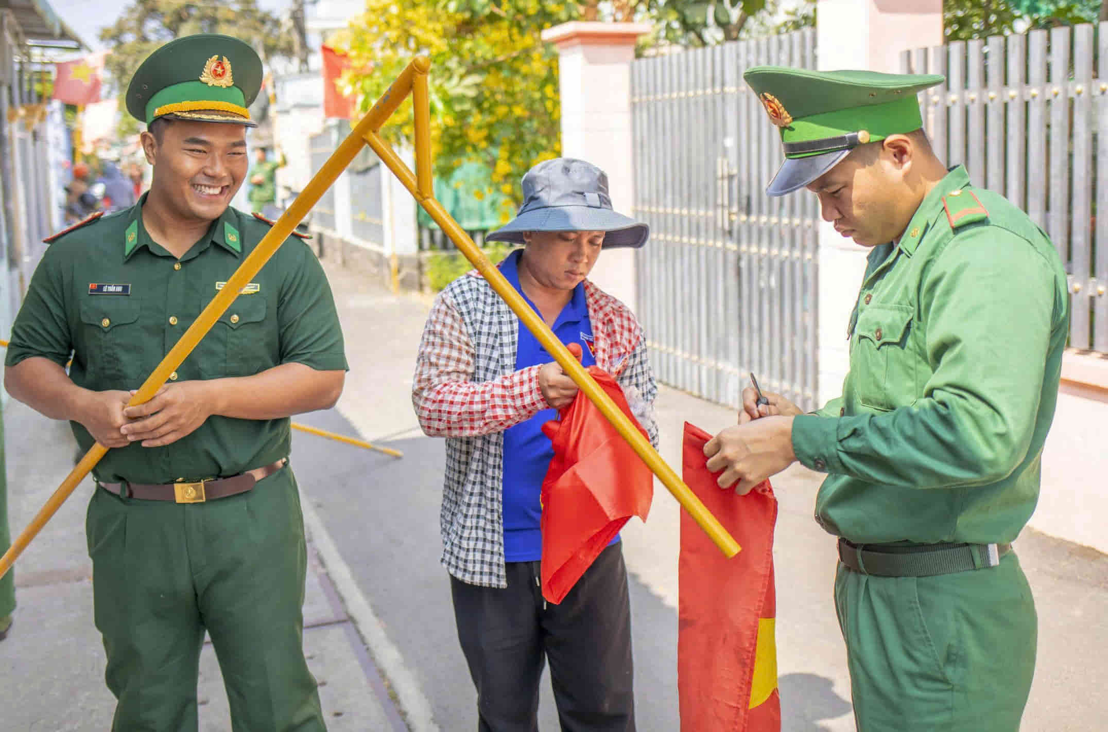 Ấm tình quân dân ở ấp Long Thạnh - TP Hồ Chí Minh