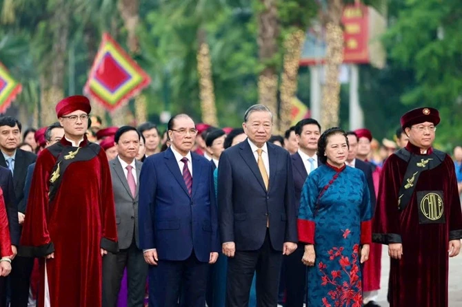 Tổng Bí thư, Chủ tịch nước Tô Lâm cùng các lãnh đạo, nguyên lãnh đạo Đảng, Nhà nước dự lễ dâng hương tưởng nhớ các Vua Hùng