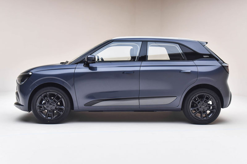 SUV điện đô thị thiết kế cá tính, giá hơn 320 triệu đồng