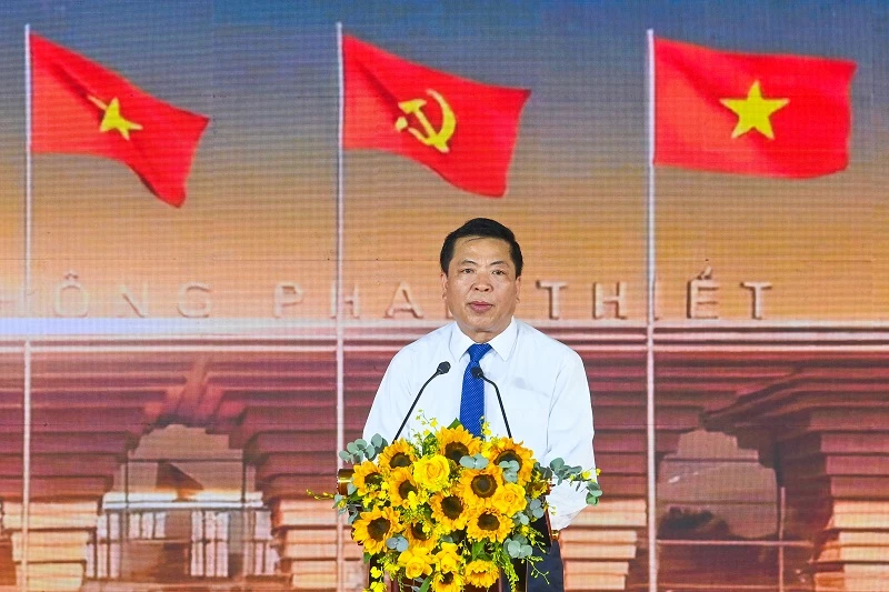 Bộ trưởng Bộ Xây dựng Trần Hồng Minh phát biểu tại buổi lễ.