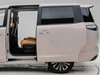 Xe MPV dài hơn 4,9 mét, tiêu thụ 1,83 lít xăng/100 km, giá hơn 350 triệu đồng