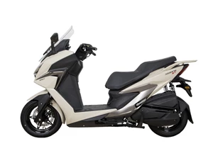 Xe tay ga 246,3cc, phanh ABS 2 kênh, TCS, giá gần 85 triệu đồng