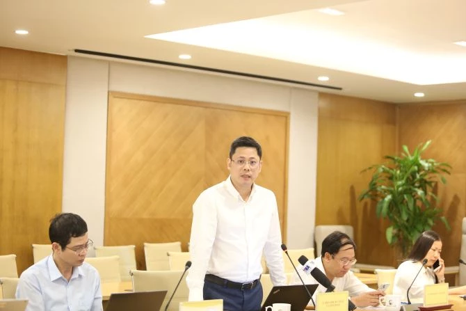 Ông Hoàng Anh Tú - Phó Vụ trưởng Vụ Khoa học, Kỹ thuật và Công nghệ tại buổi họp báo.