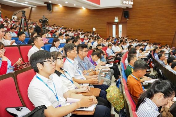 Nâng cao năng lực số cho cán bộ, TP Hồ Chí Minh tổ chức tập huấn chuyên sâu