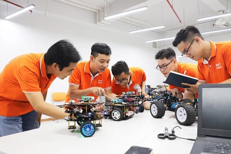 Gia Lai chú trọng phát triển nguồn nhân lực chất lượng cao trong các lĩnh vực công nghệ mới như AI, bán dẫn và công nghệ số.