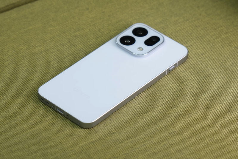 Đối thủ của iPhone 17 trình làng tại Việt Nam, giá từ 24,99 triệu đồng