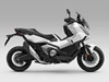 Xe tay ga Honda động cơ 745cc, giá hơn 500 triệu đồng