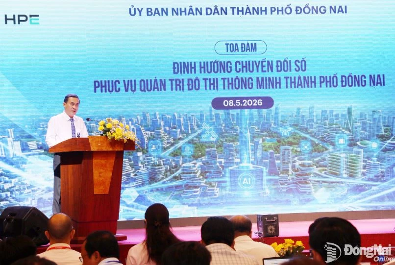 Ủy viên Ban Thường vụ Thành ủy, Phó Chủ tịch UBND thành phố Đồng Nai Lê Trường Sơn phát biểu khai mạc tọa đàm. Ảnh:  Báo Đồng Nai.