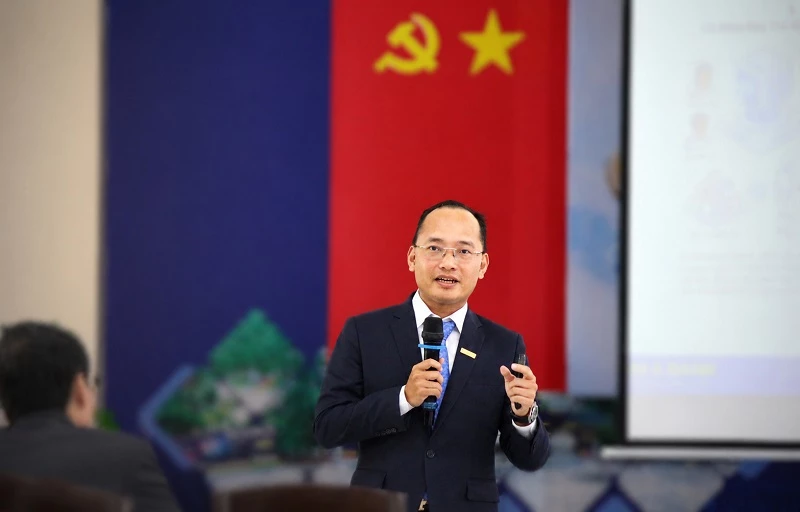 Diễn giả Nguyễn Vĩnh Tuyên - Phó Tổng Giám đốc Nam A Bank, chia sẻ về vai trò của định chế tài chính trong bối cảnh chuyển đổi số.