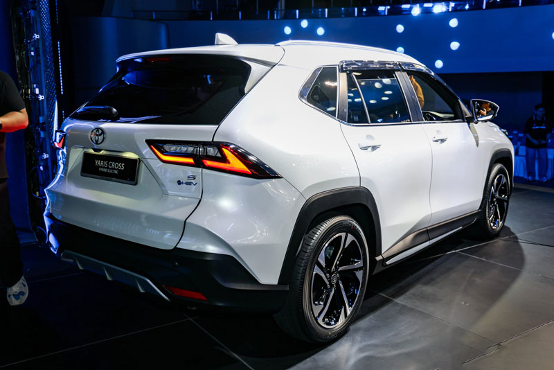 Toyota Yaris Cross 2026 trình làng: Thêm phiên bản hybrid, giá từ 670 triệu đồng