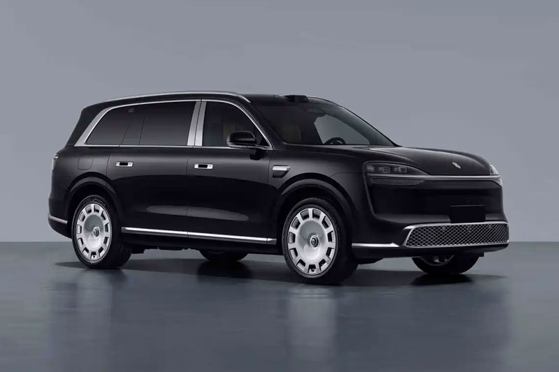SUV siêu sang giá gần 2,6 tỷ đồng, cạnh tranh với Mercedes-Maybach GLS 600