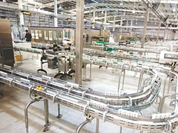 VCCI đề nghị rà soát việc xếp sữa, bia vào nhóm hàng hóa rủi ro cao