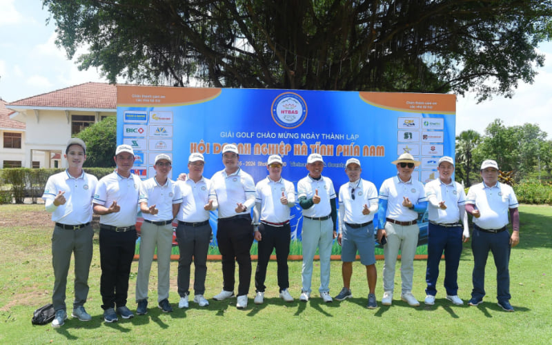 Hội Doanh nghiệp Hà Tĩnh phía Nam tổ chức giải golf quy tụ 150 doanh nhân