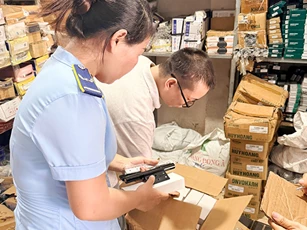 Đà Nẵng: Thu giữ hơn 600 sản phẩm vật tư ngành mộc không rõ nguồn gốc