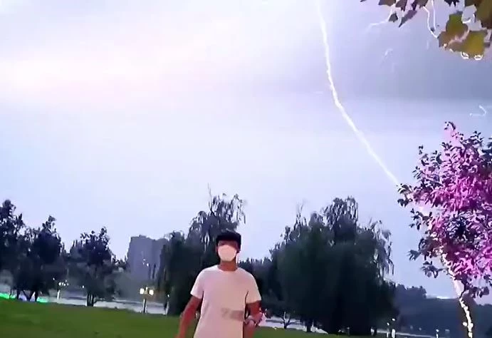 Ảnh cắt từ clip.