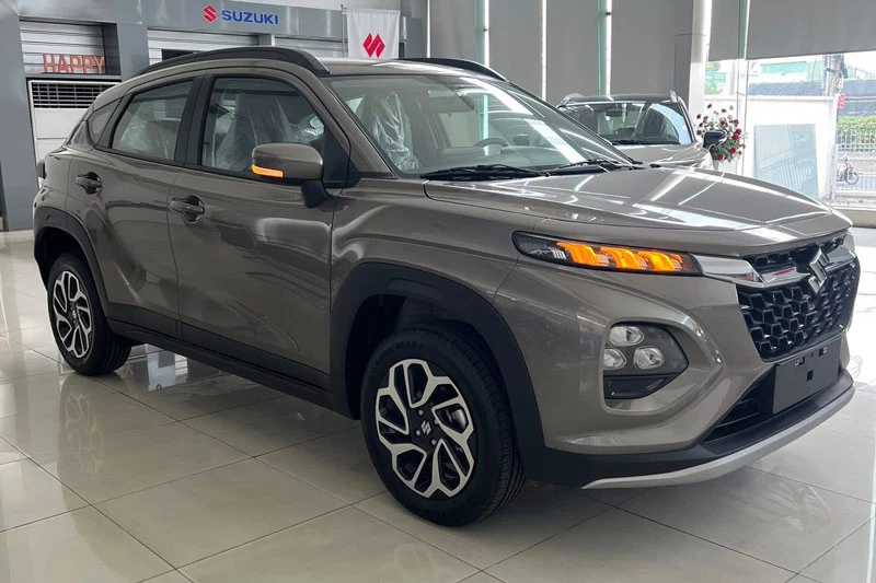 Suzuki Fronx.