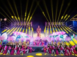 Nghệ An khai mạc Lễ hội Làng Sen, khởi công loạt dự án lớn