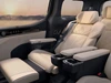 ‘Chuyên cơ mặt đất’ công suất 925 mã lực, giá hơn 1,7 tỷ, so kè cùng Toyota Alphard