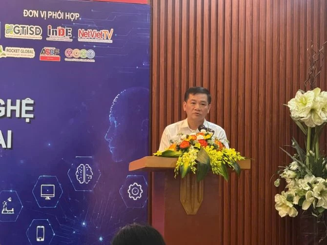 ông Vũ Anh Tuấn - Phó Cục trưởng Cục Thông tin, Thống kê và Đánh giá khoa học phát biểu tại sự kiện.