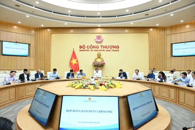 Cuộc họp lần thứ nhất của Đoàn đàm phán Chính phủ về vấn đề thương mại với Hoa Kỳ. 