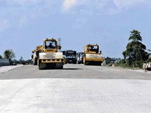 An Giang ‘tuýt còi’ nhà thầu chậm tiến độ đường ven biển Hòn Đất - Kiên Lương