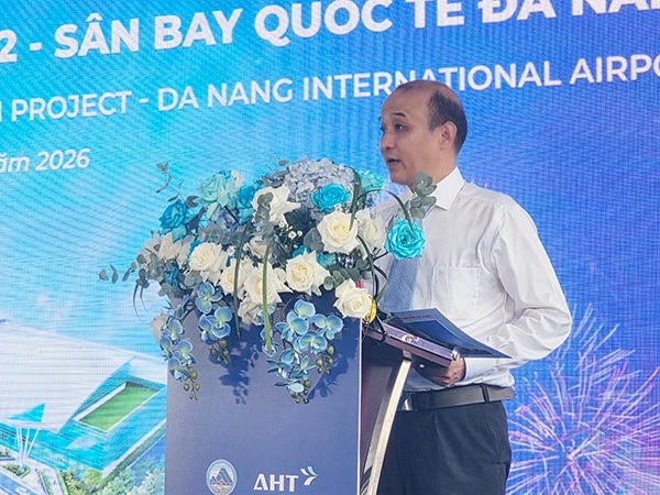 Phó Chủ tịch UBND TP Đà Nẵng Lê Quang Nam phát biểu tại buổi lễ.