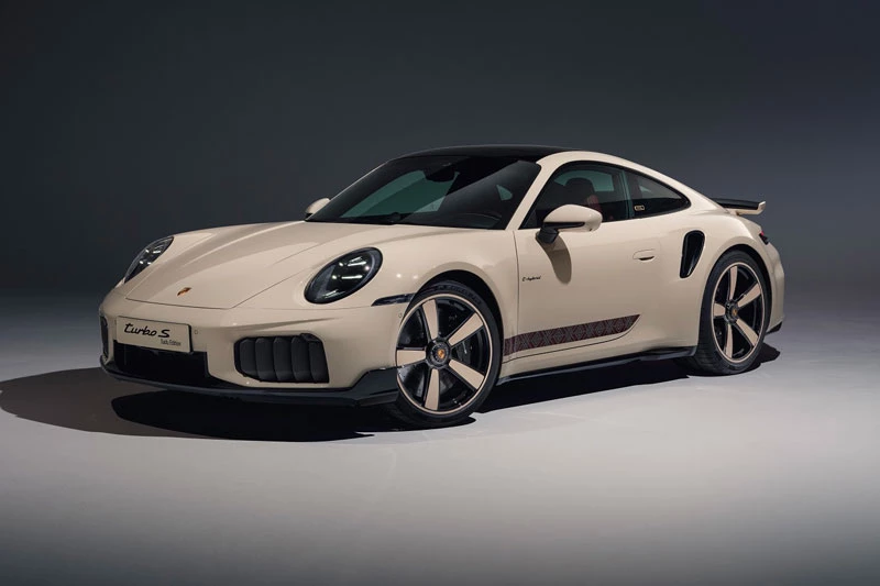 Porsche 911 Turbo S Sadu Edition.