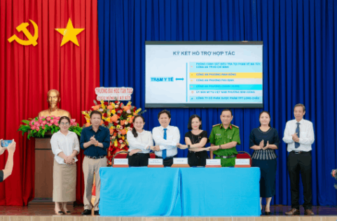Long Châu chung tay cùng bệnh viện, đơn vị y tế cơ sở xây dựng 'hệ sinh thái' bảo vệ sức khỏe người dân 