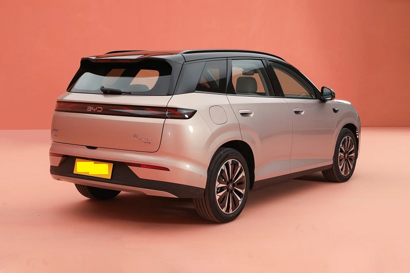 SUV hạng C công suất 326 mã lực, trang bị tiên tiến, giá chưa tới 500 triệu đồng