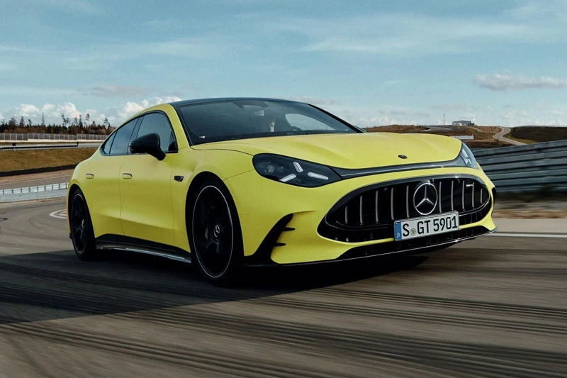 Mercedes-Benz AMG GT 4 cửa 2027.
