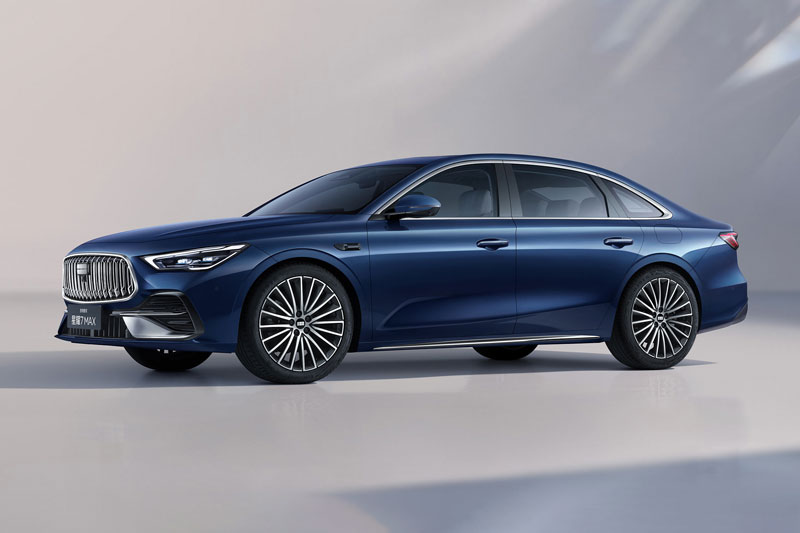 Xe sedan hạng D công suất 424 mã lực, tiêu thụ 2 lít xăng/100 km, giá hơn 380 triệu đồng