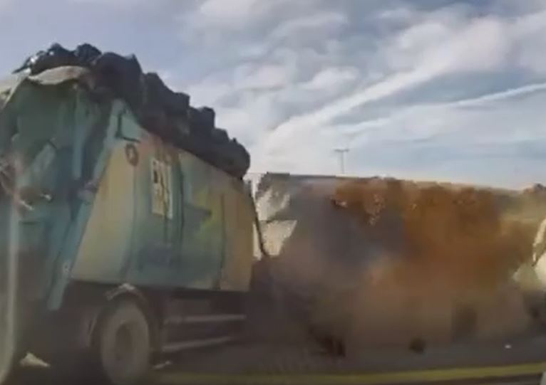 Xe ben mất lái giữa ngã tư, tông hàng loạt phương tiện khiến 6 người bị thương